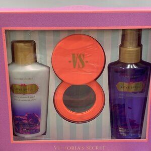 VICTORIA'S‎ SECRET LOVE SPELL GIFT SET NIB